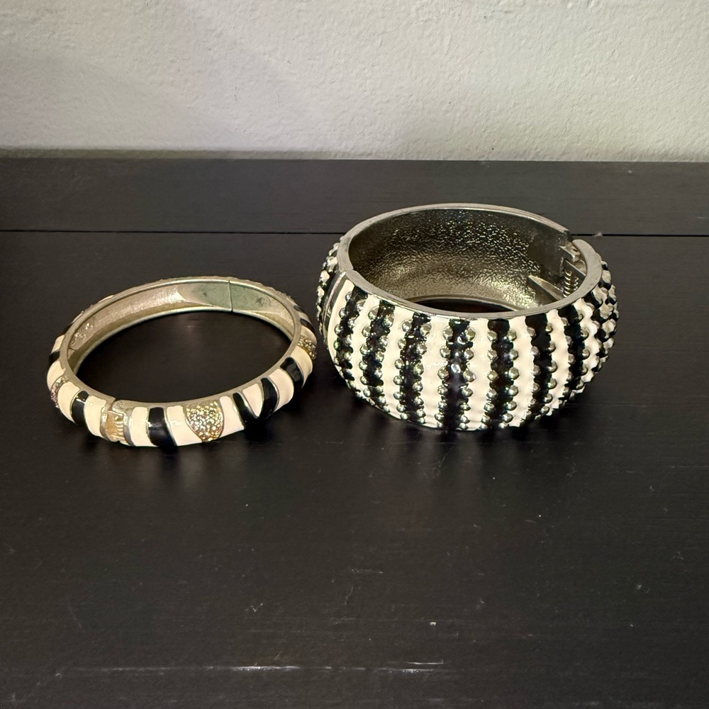 Black and White Bracelet Set | Chunky Statement Bangle + Enamel Stripe Bangle - Picture 2 of 7